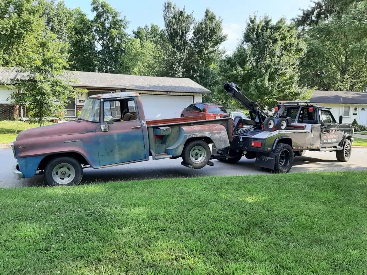 A and M Recovery LLC - Thumbnail 3