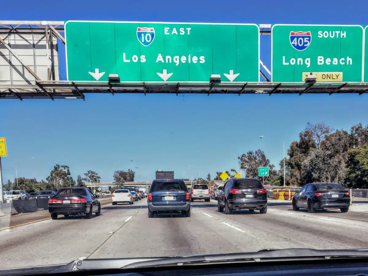 AM/PM West LA Convenient Driver Safety - Thumbnail 2