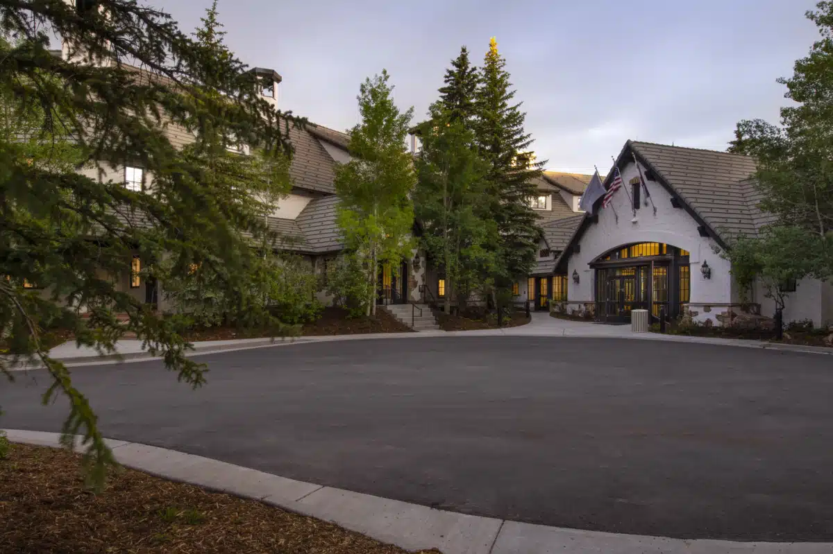 All Points North Lodge - Thumbnail 6