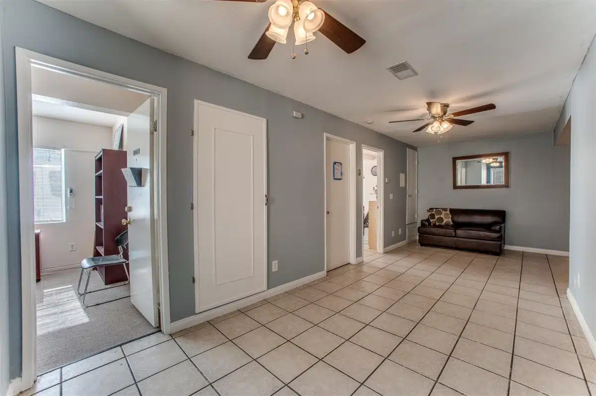 Anaheim Lighthouse - Thumbnail 9