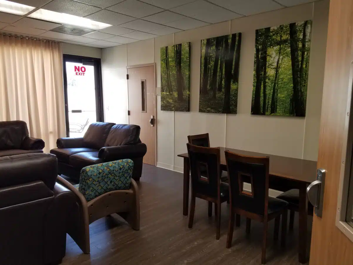 Bakersfield Behavioral Healthcare - Thumbnail 2