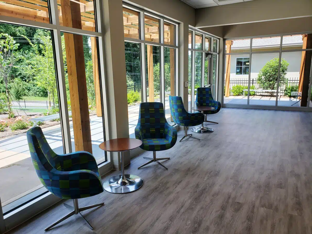 CHRIS 180 Inc - Thumbnail 6