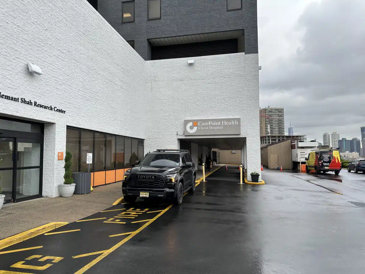 CarePoint Health/Christ Hospital - Thumbnail 4