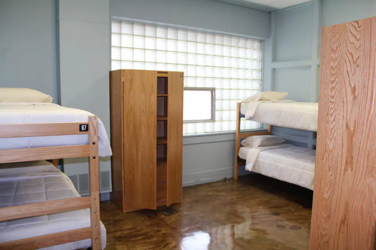 Charlotte Rescue Mission - Thumbnail 4