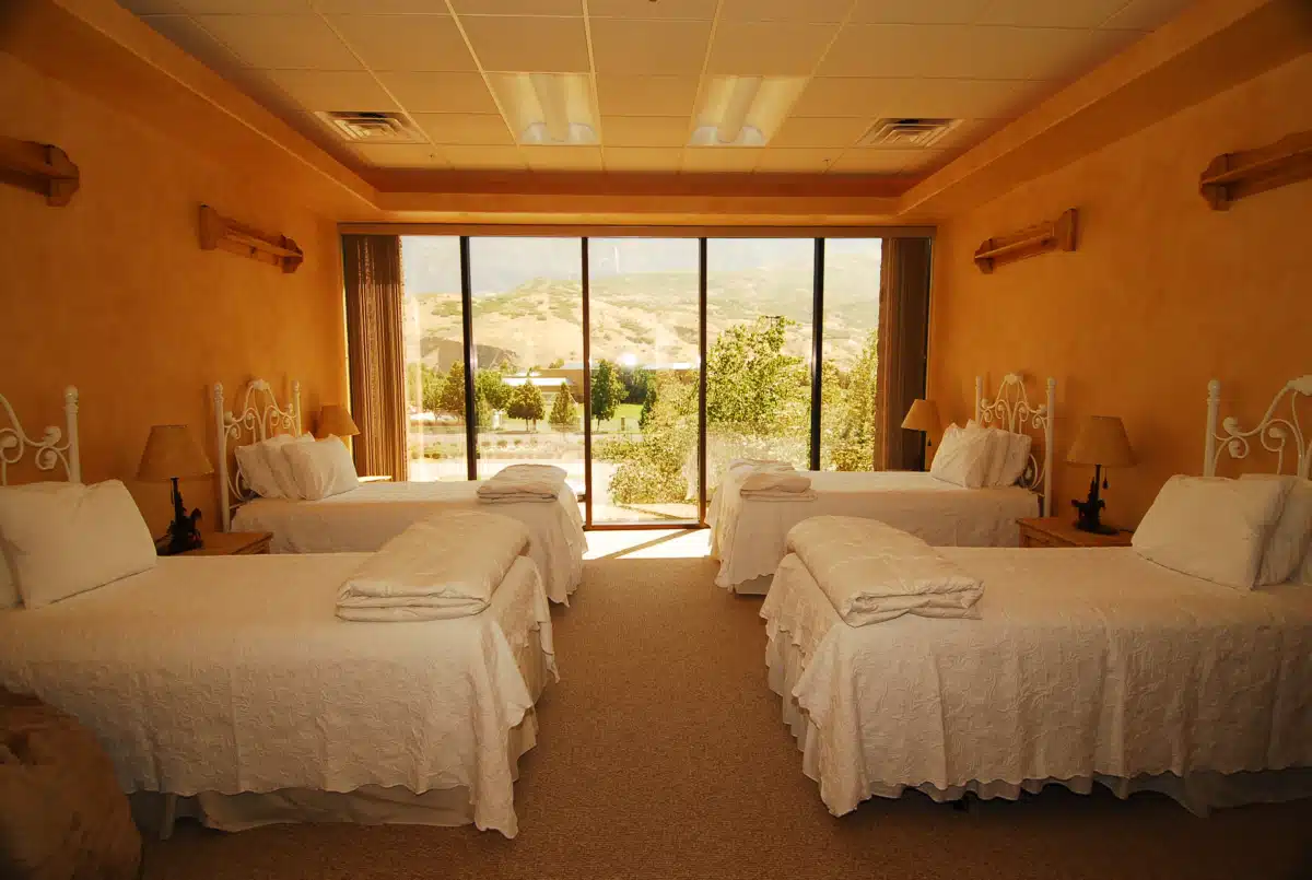 Cirque Lodge Studio - Thumbnail 4