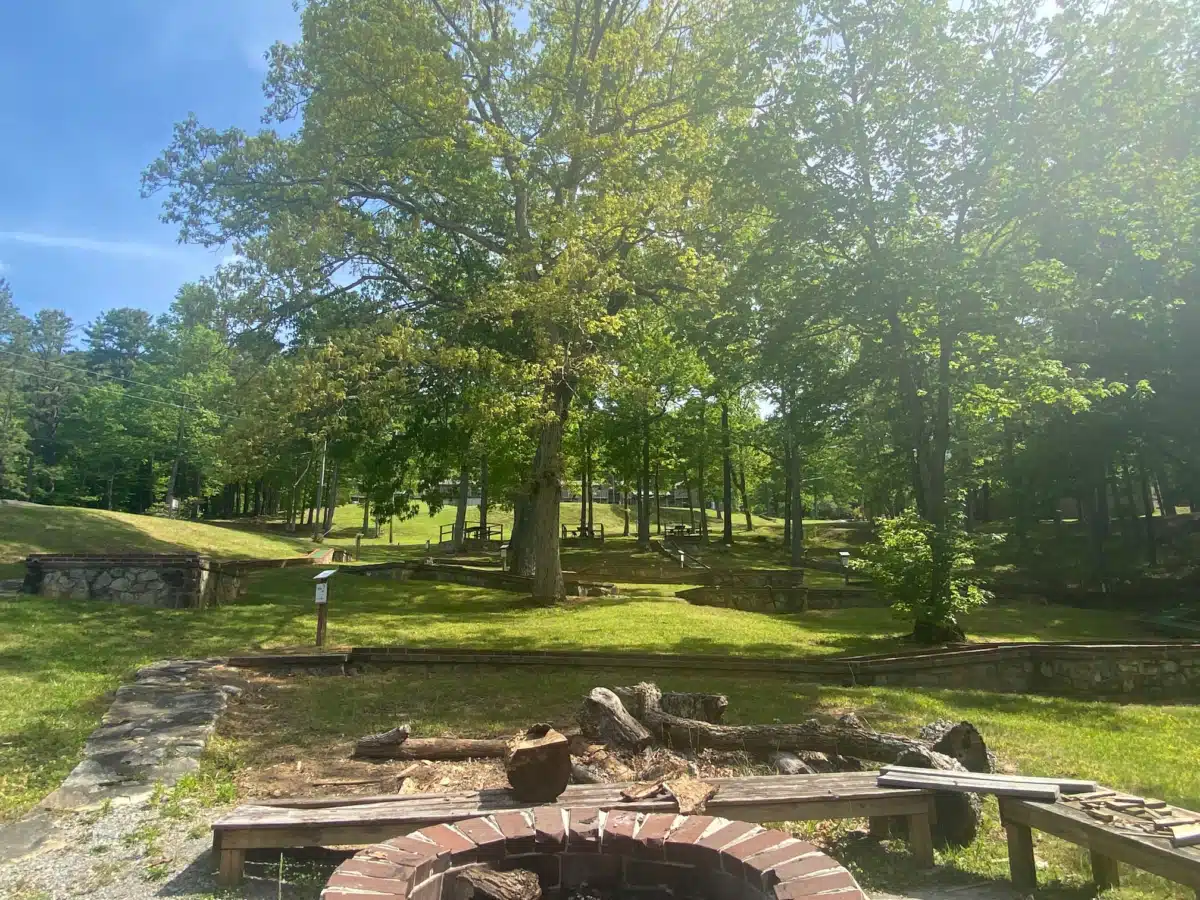 English Mountain Recovery Center - Thumbnail 2