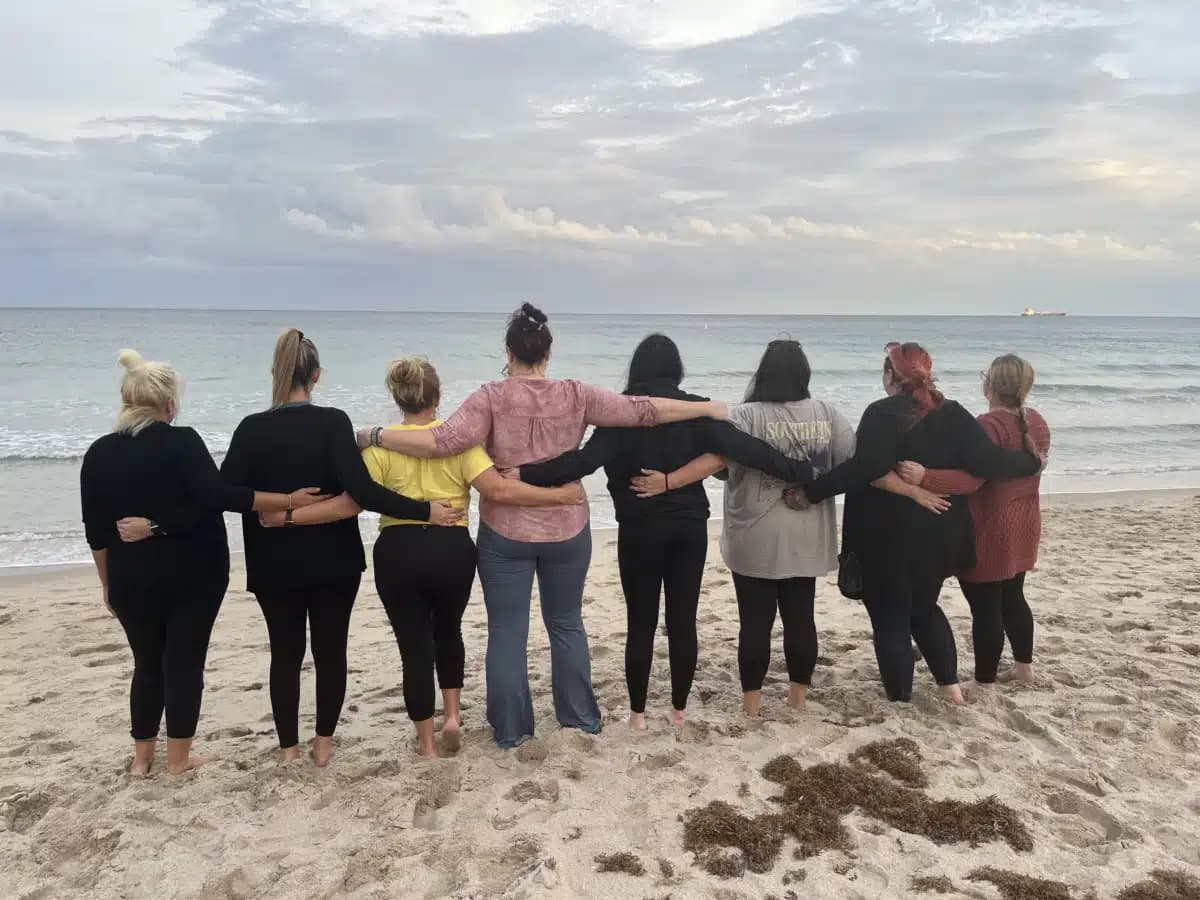 Helping Hands Recovery Center - Thumbnail 10