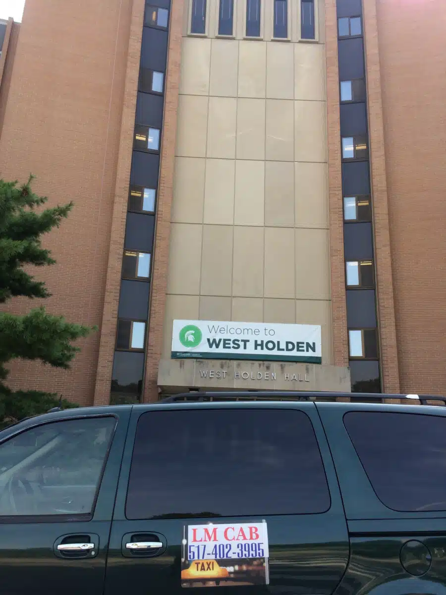 Holden House - Thumbnail 8