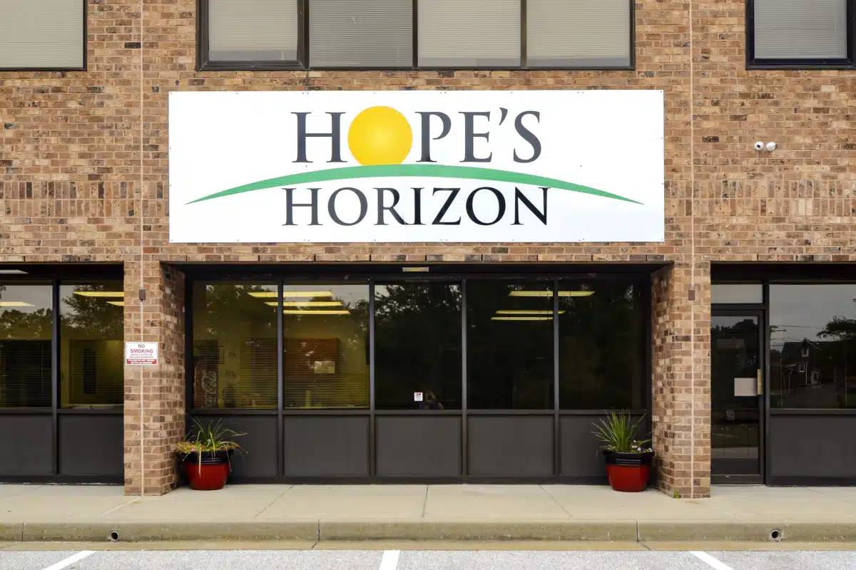 Hopes Horizon - Thumbnail 3