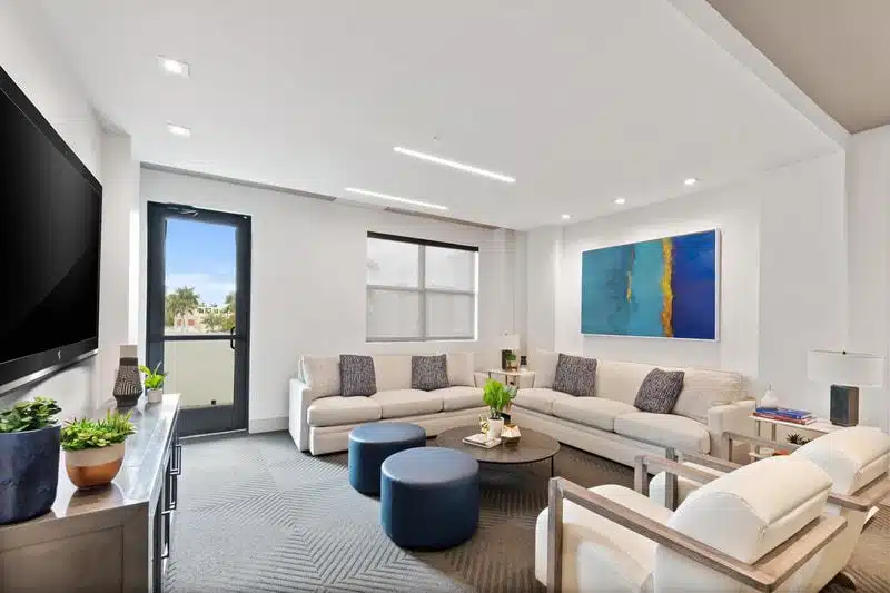 Immersion Recovery Center - Thumbnail 10