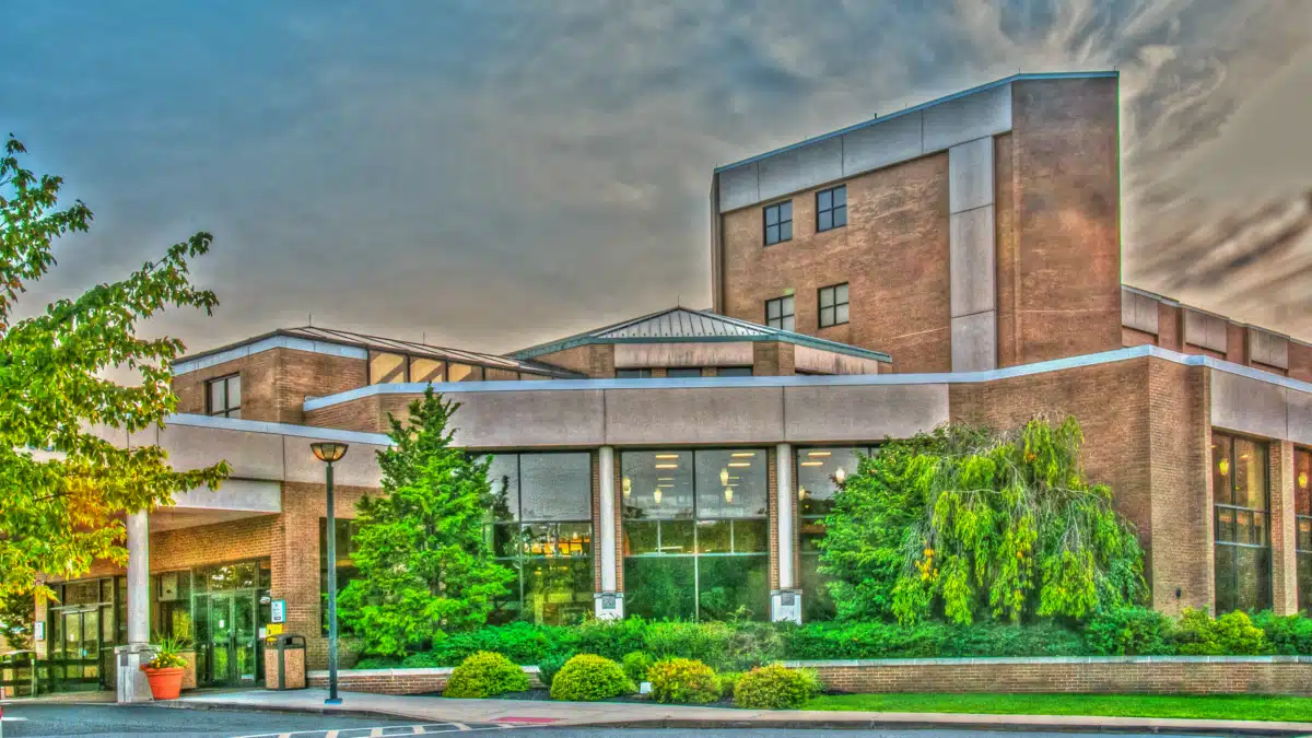 JFK University Medical Center - Thumbnail 2