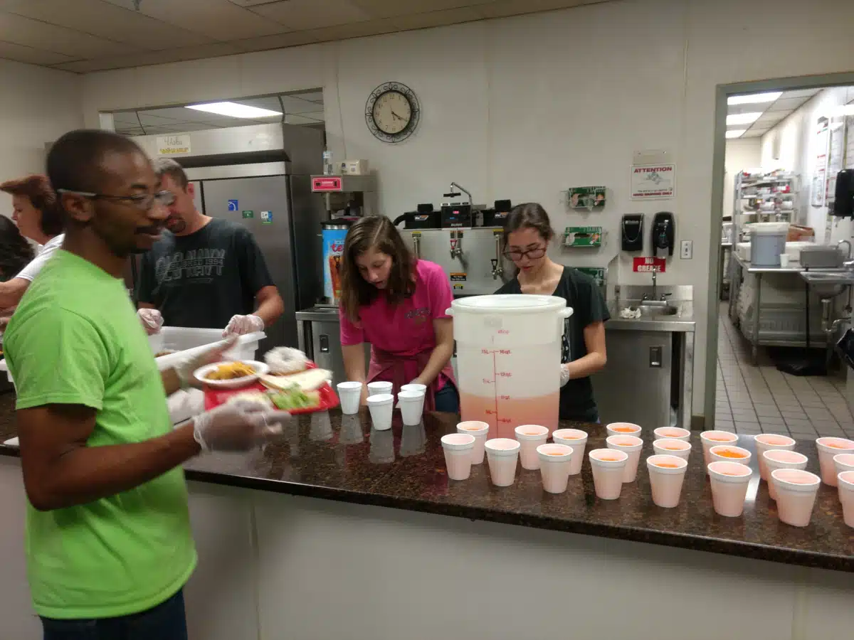 Knox Area Rescue Ministries - Thumbnail 2