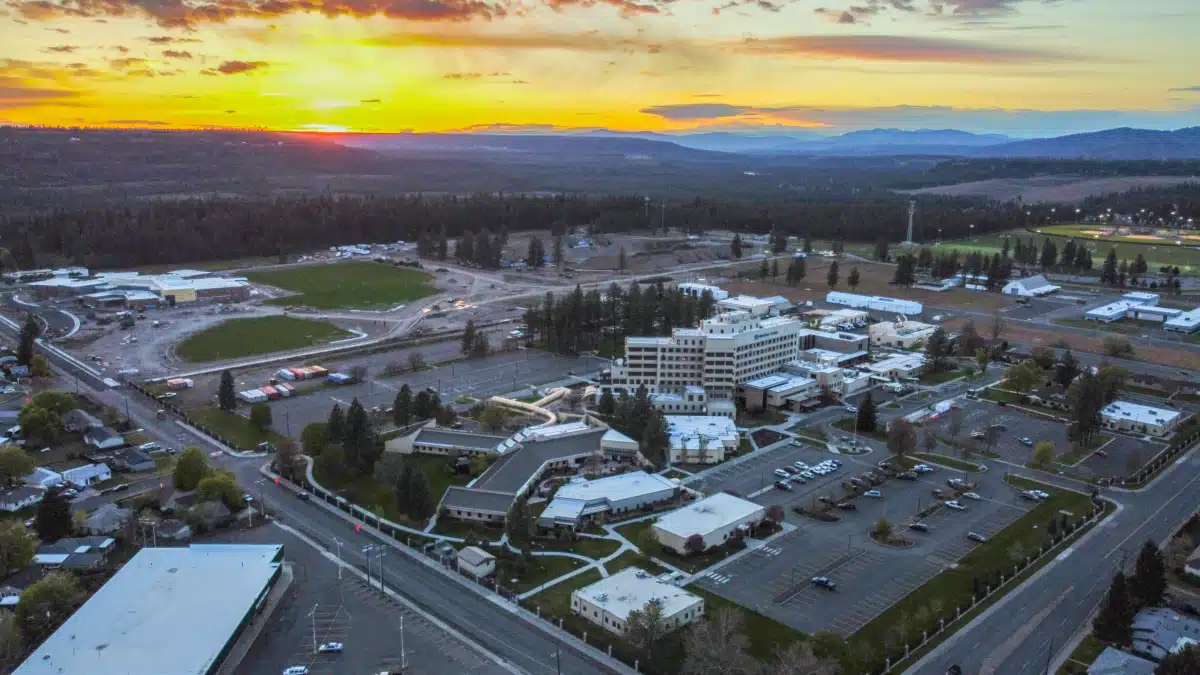 Mann Grandstaff VA Medical Center - Thumbnail 4