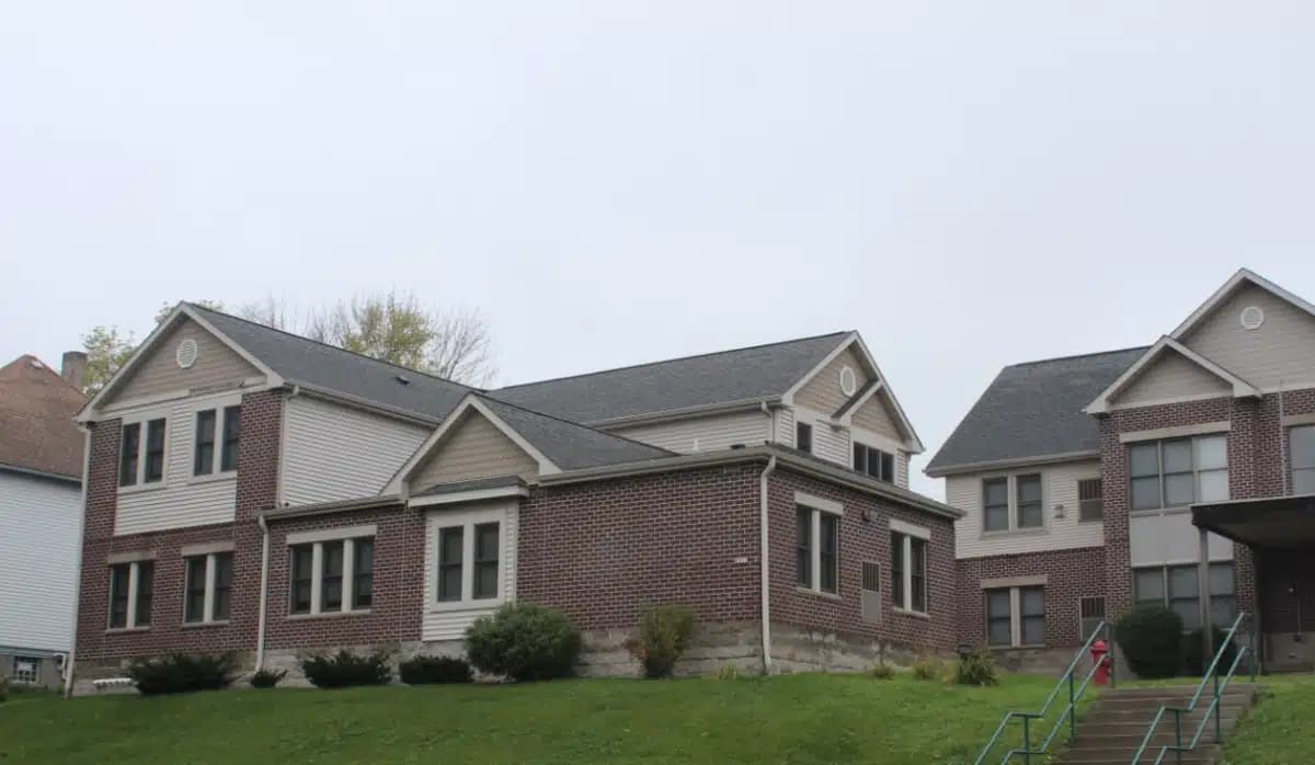 Meta House Inc - Thumbnail 2