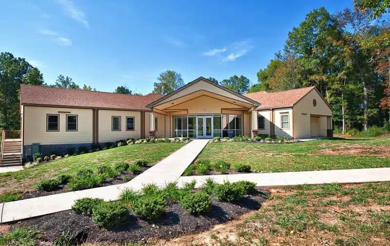 Mirror Lake Recovery Center - Thumbnail 2