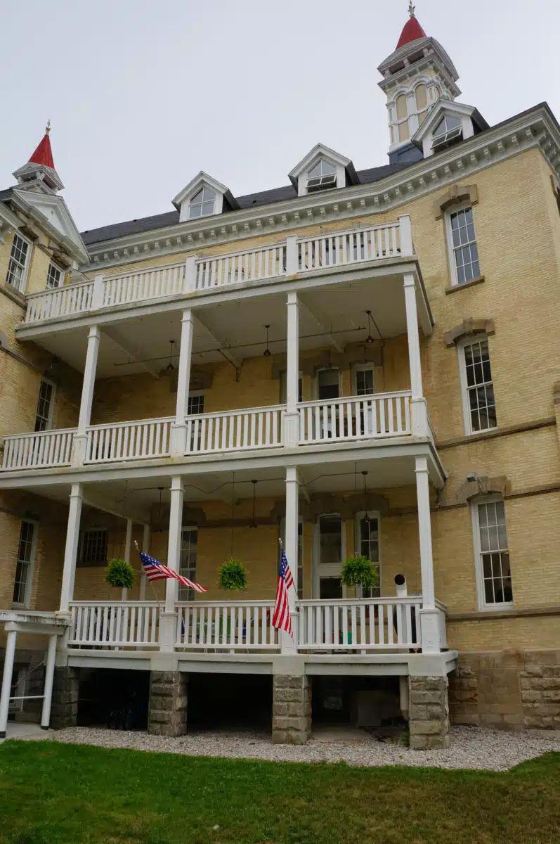 Munson Medical Center - Thumbnail 8