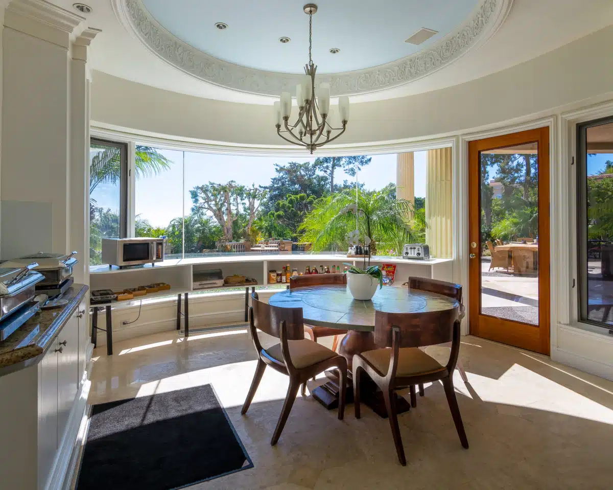 Passages Malibu - Thumbnail 4