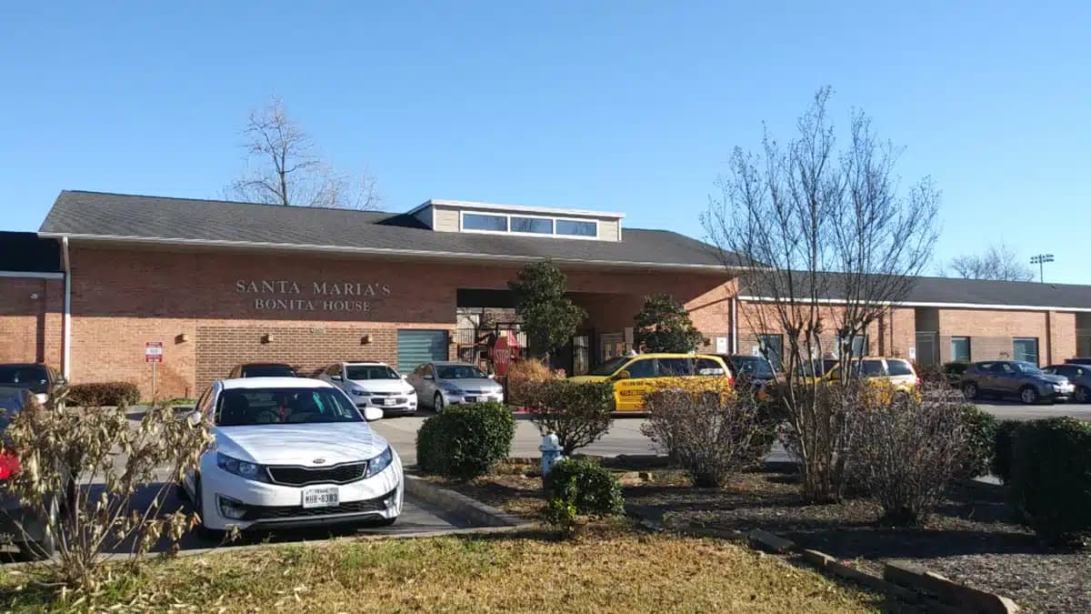 Santa Maria Hostel Inc - Thumbnail 2