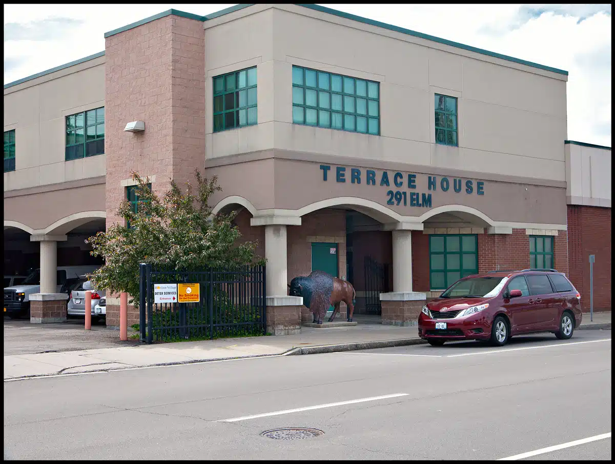 Terrace House - Thumbnail 2