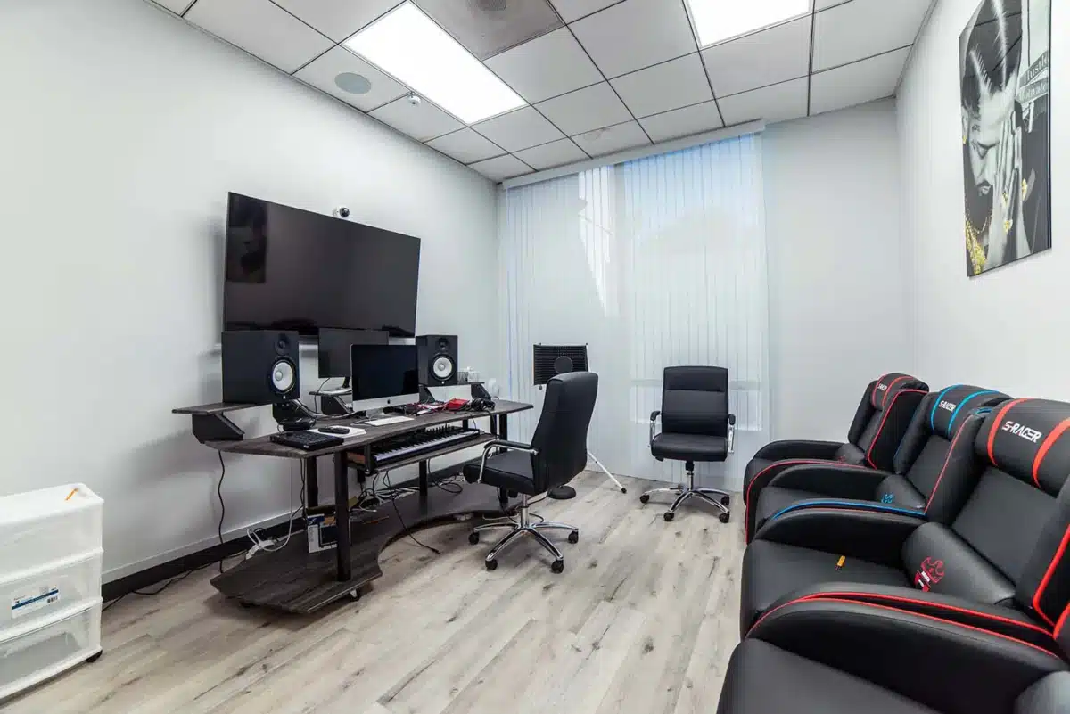 Vanity Wellness Center - Thumbnail 10