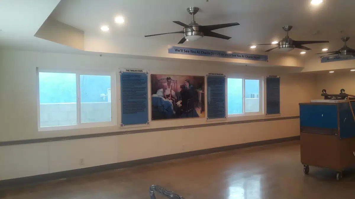 Yellowstone Womens First Step House - Thumbnail 4